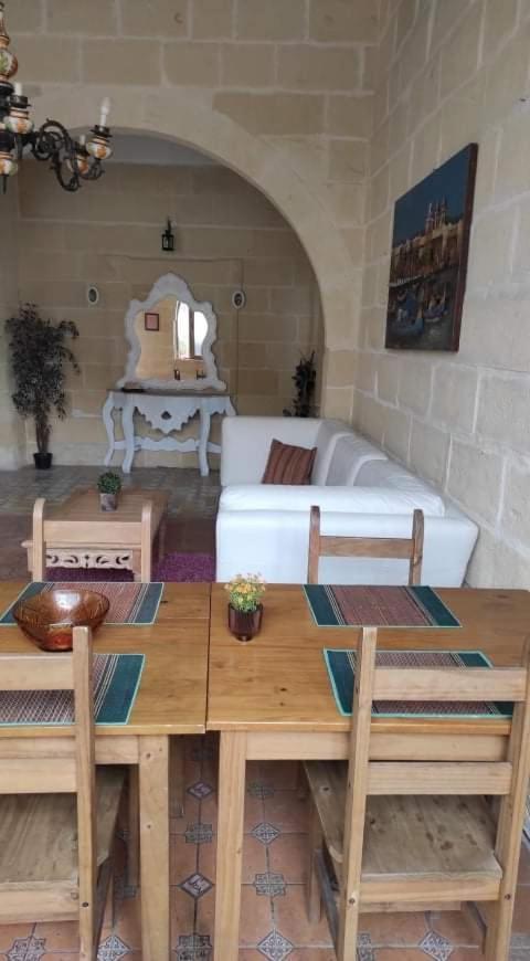 Farmhouse Tal Kaptan Kerċem エクステリア 写真